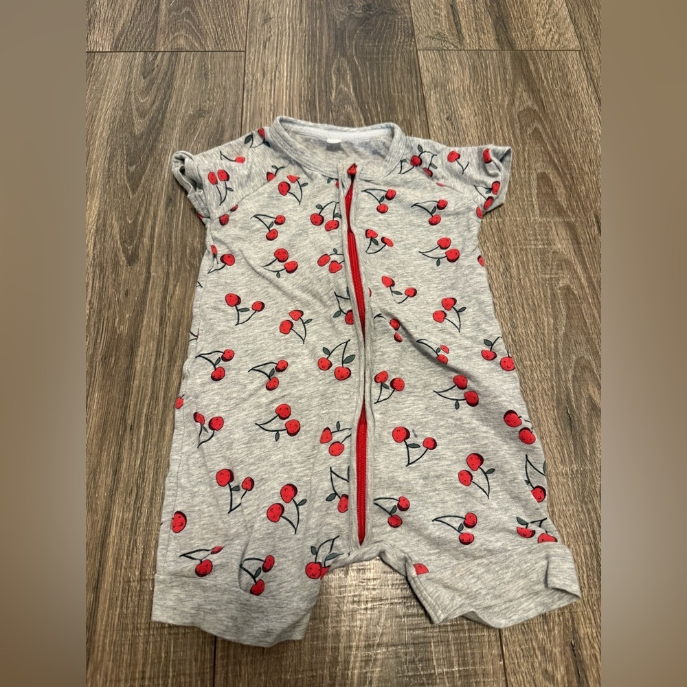 Amazon Baby Girl Cherry Print Zip Up Romper Size 12 Months
